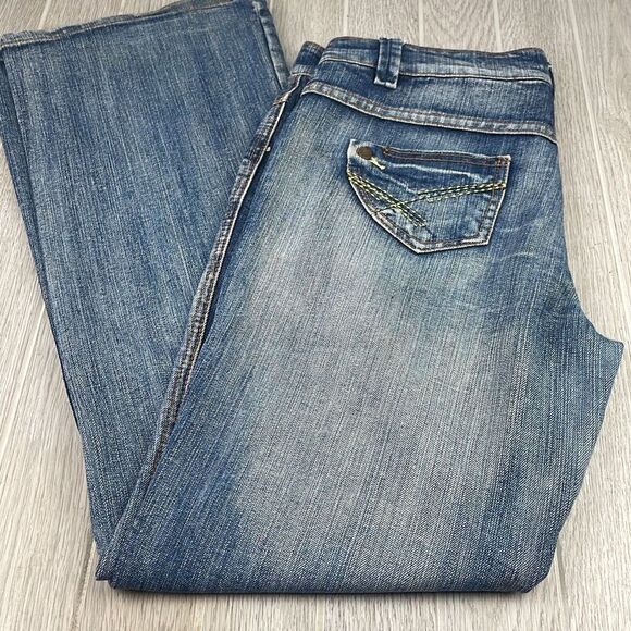 Yessica AT C&A.  Wide leg Medium Wash Women's Jeans. 34Wx33L - Picture 1 of 16